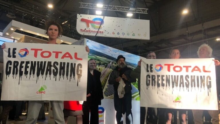 Greenwashing : TotalEnergies condamnée par la justice française pour communication trompeuse Une décision inédite sanctionne le géant pétrolier pour avoir induit le public en erreur sur ses engagements environnementaux.